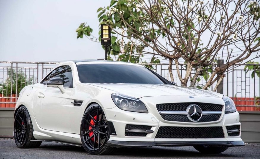 2012 Mercedes-Benz SLK200 AMG