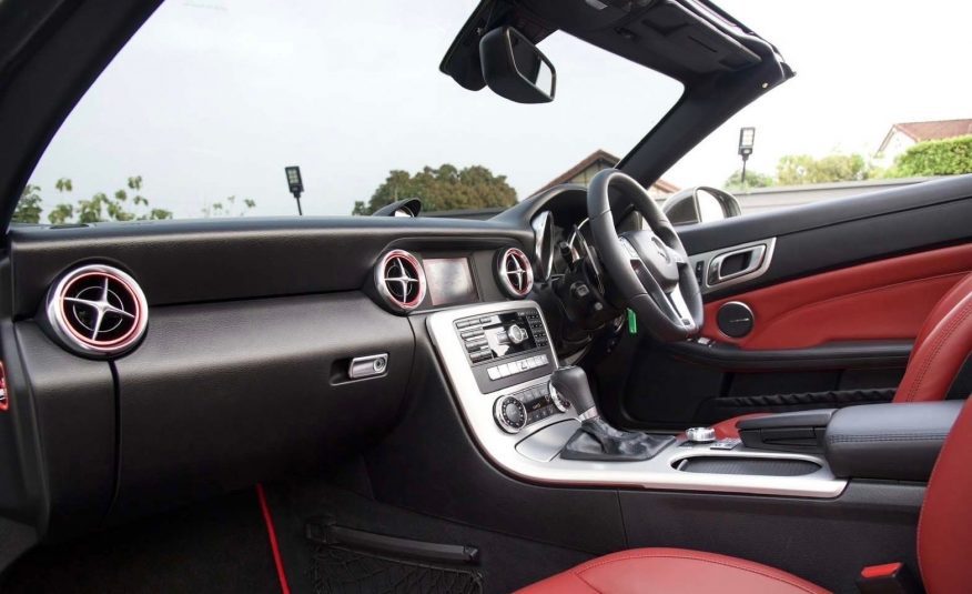 2012 Mercedes-Benz SLK200 AMG