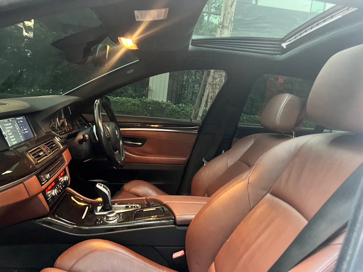 2011 BMW F10 520D M-SPORT