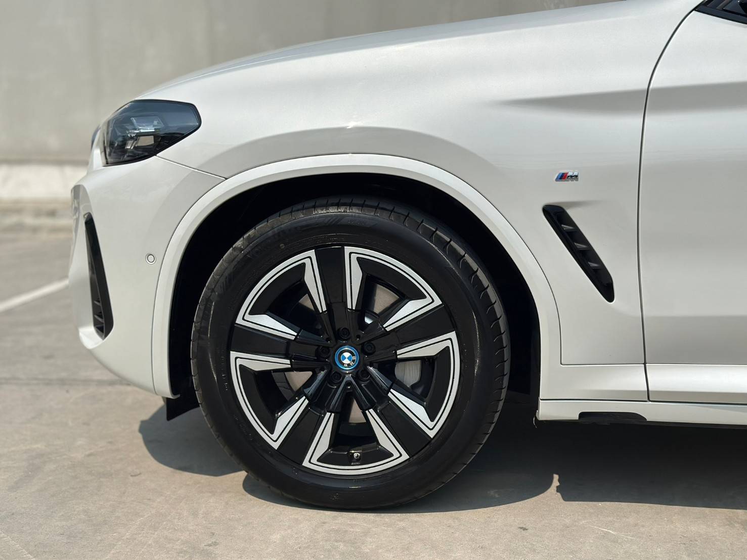 2023 BMW iX3 M Sport Inspiring