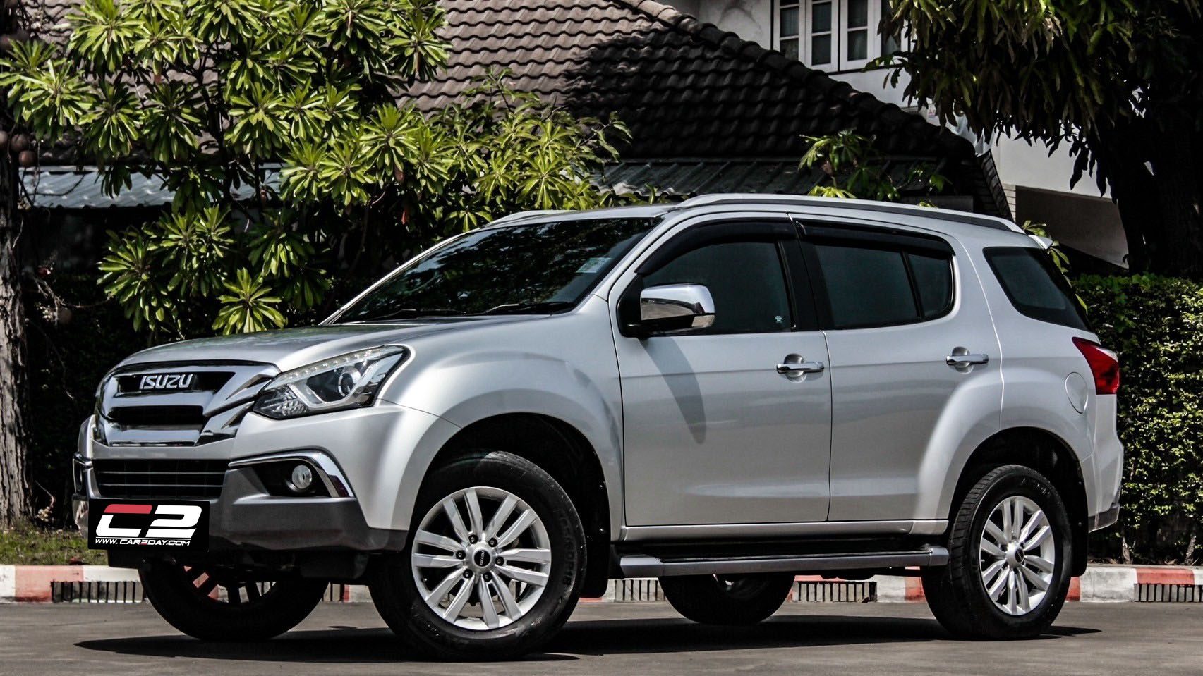 2019 ISUZU MU-X 3.0 (DVD Navi)