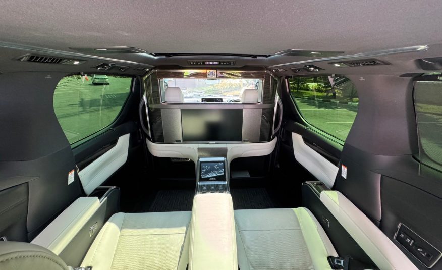 2020 Lexus LM300h (Executive 4 Seats)