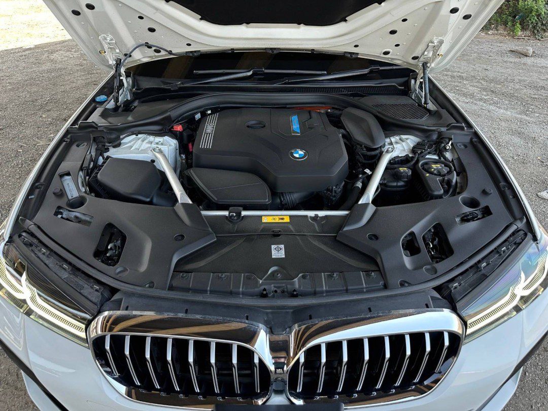 2020 BMW 530e M Sport LCI G30