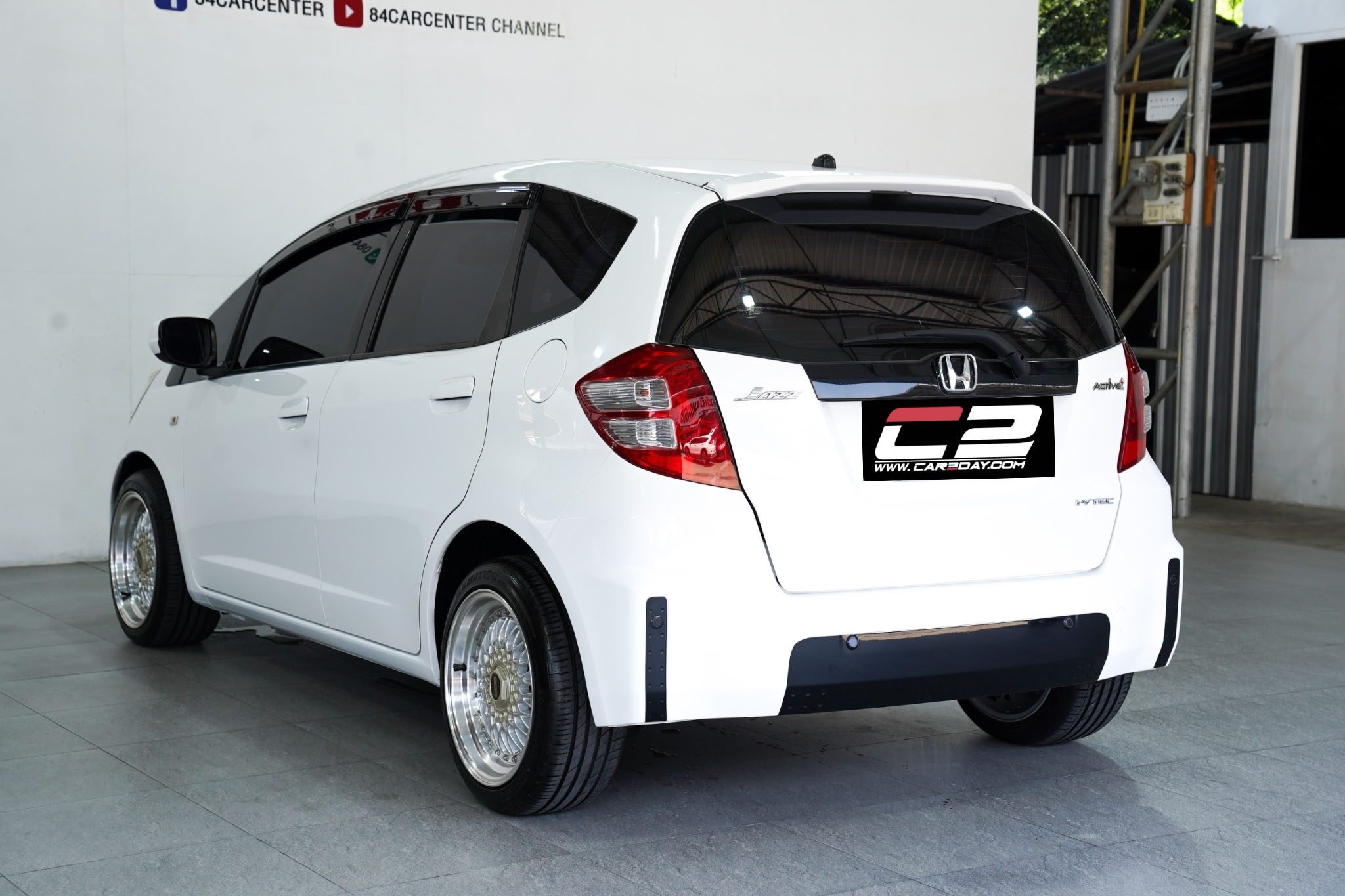 2010 HONDA JAZZ 1.5 V AT