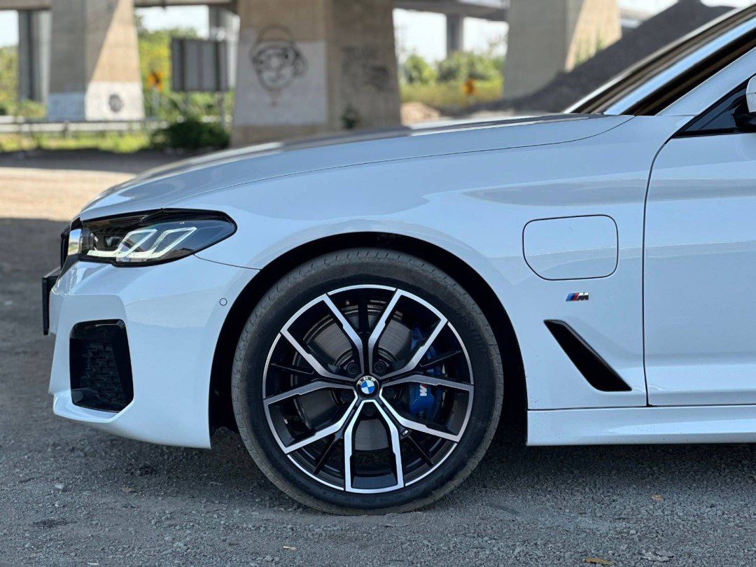 2020 BMW 530e M Sport LCI G30