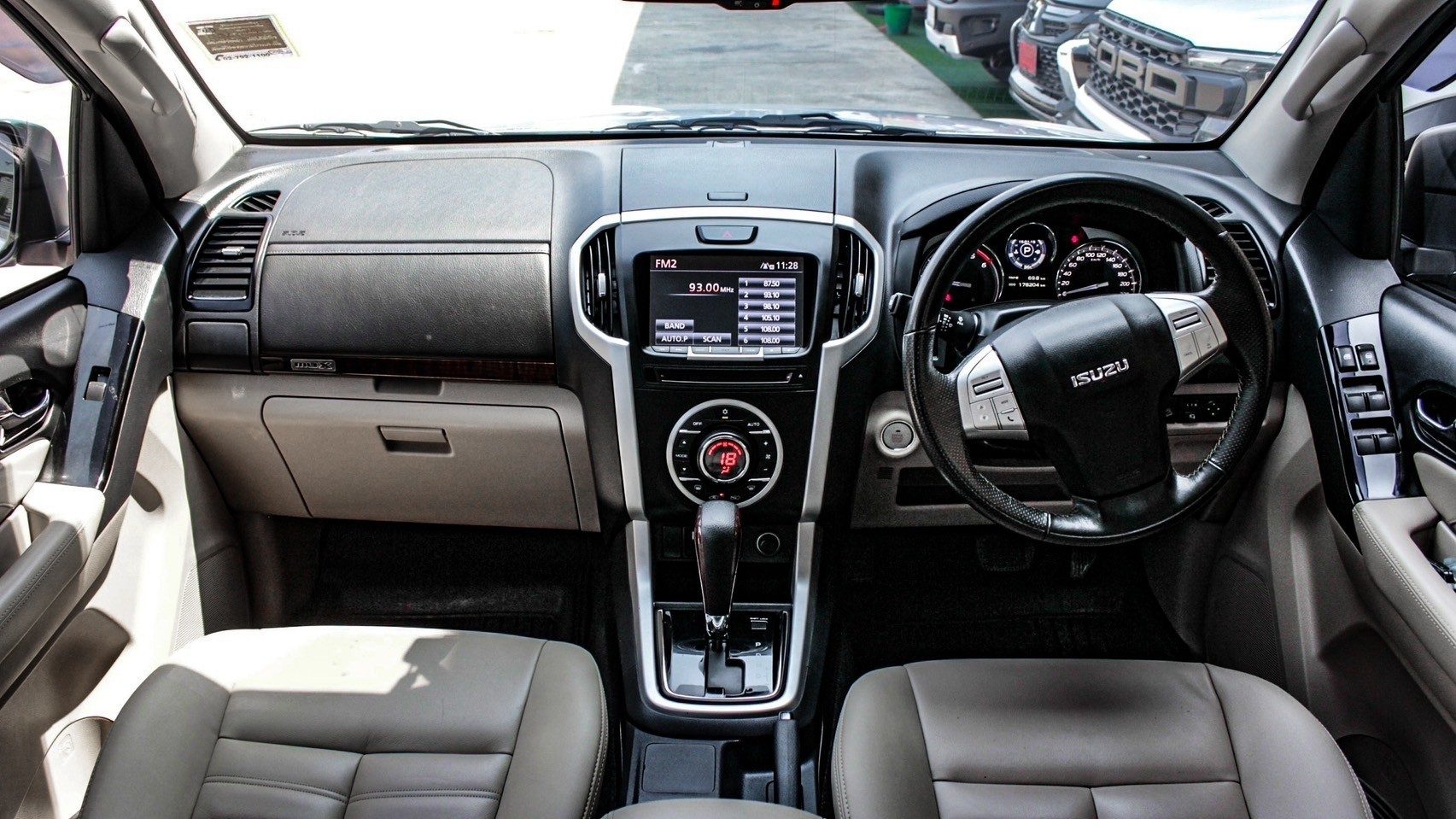 2019 ISUZU MU-X 3.0 (DVD Navi)