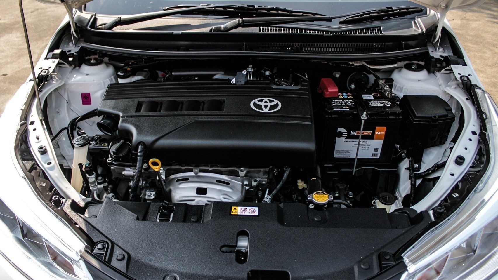 2018 TOYOTA YARIS ECO 1.2 E 5Dr