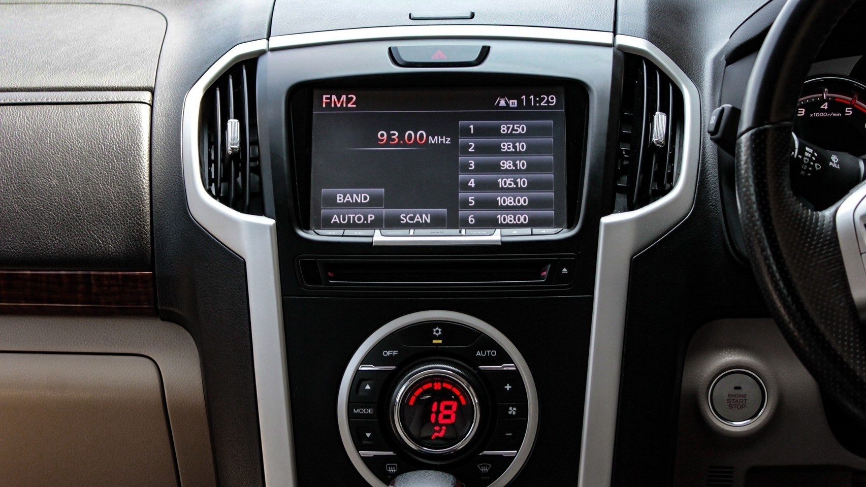 2019 ISUZU MU-X 3.0 (DVD Navi)