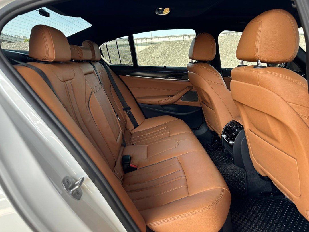 2020 BMW 530e M Sport LCI G30