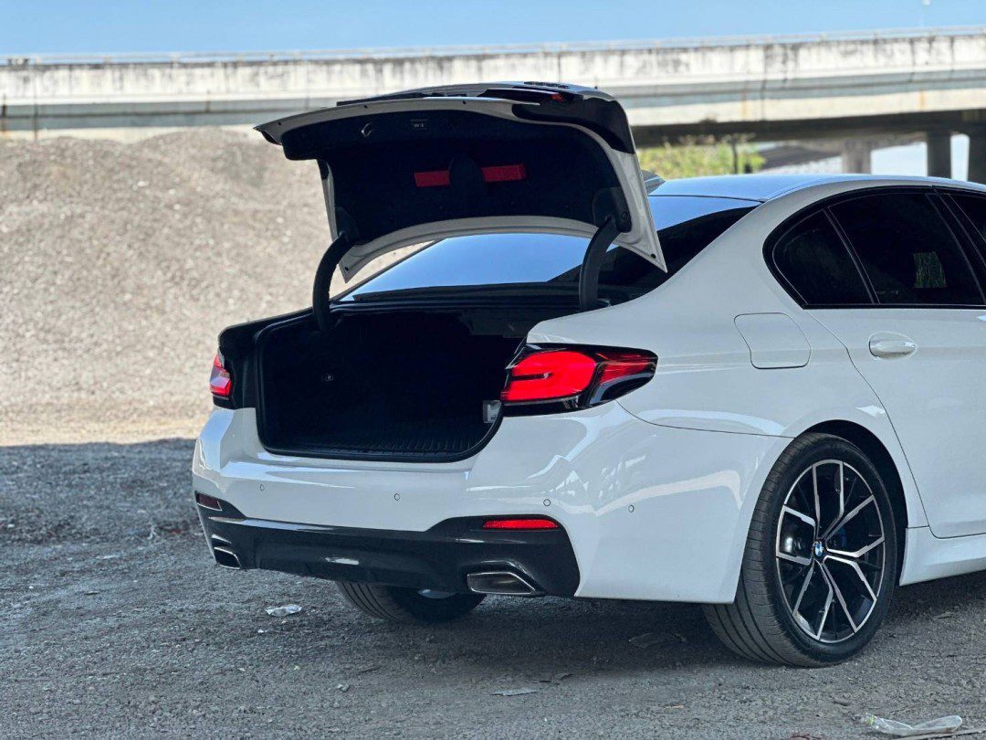 2020 BMW 530e M Sport LCI G30
