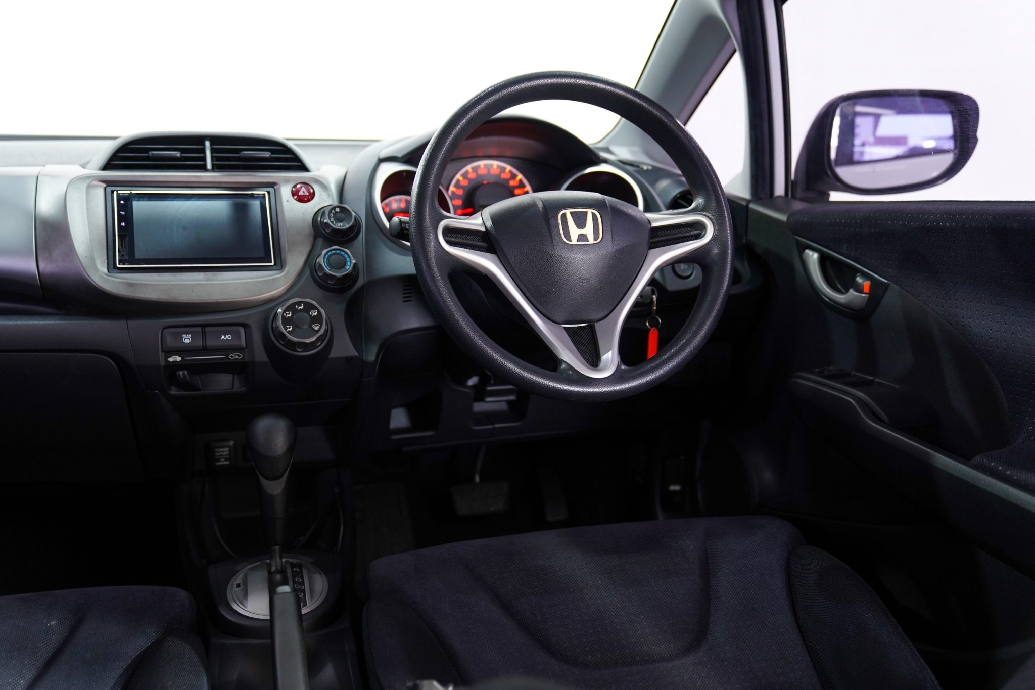 2010 HONDA JAZZ 1.5 V AT