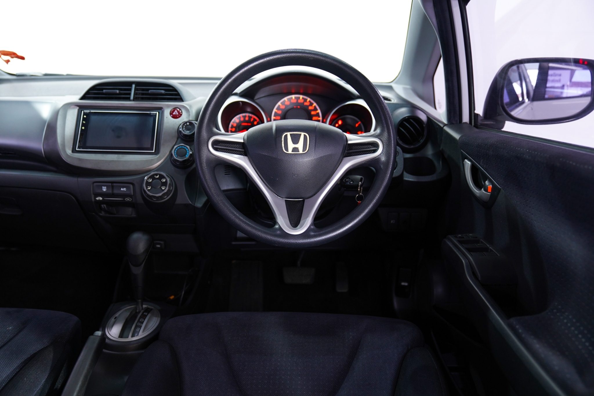 2010 HONDA JAZZ 1.5 V AT