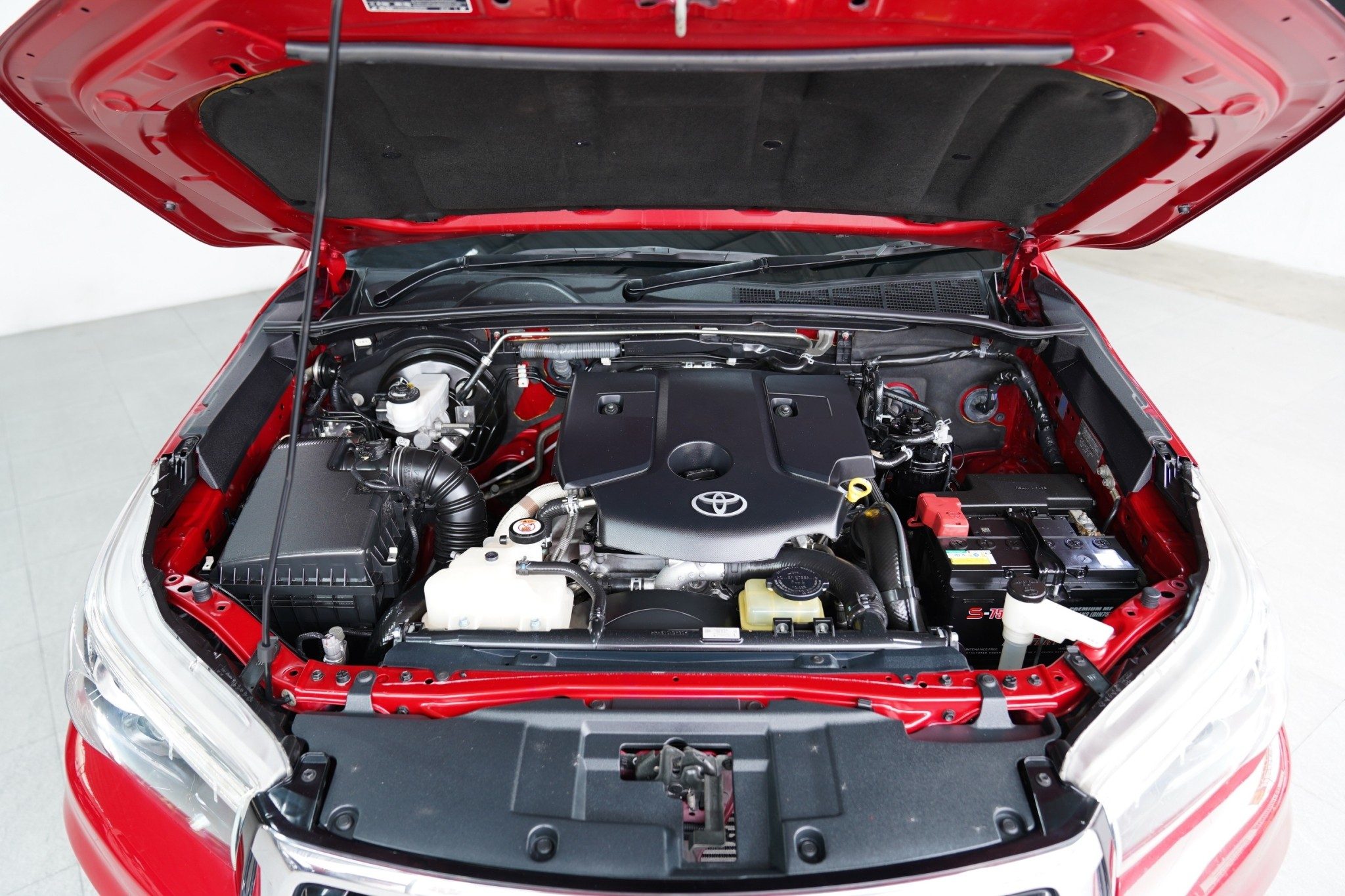 2019 TOYOTA HILUX REVO DOUBLE CAB 2.4 E PRERUNNER AT