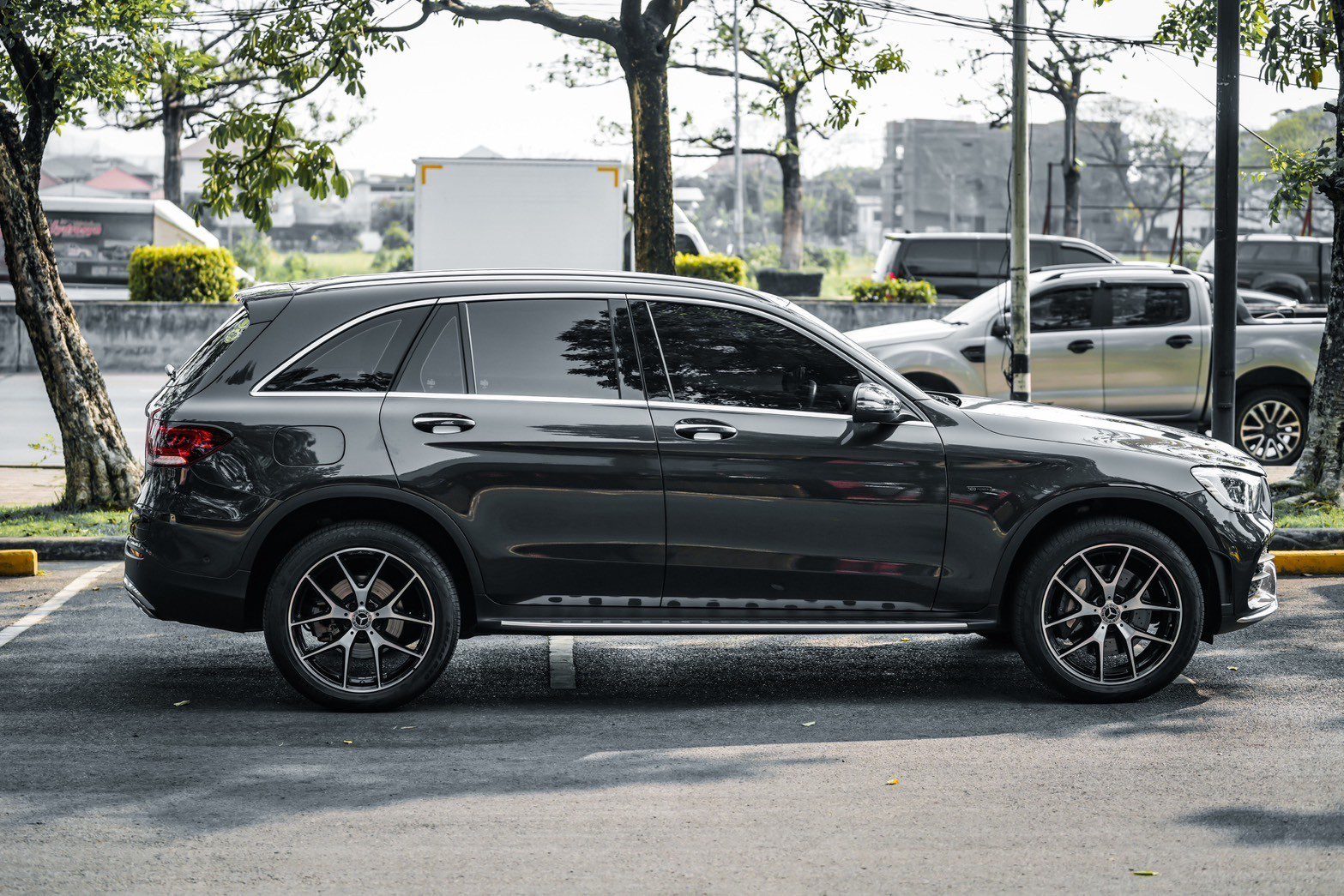 2021 Benz GLC300e AMG