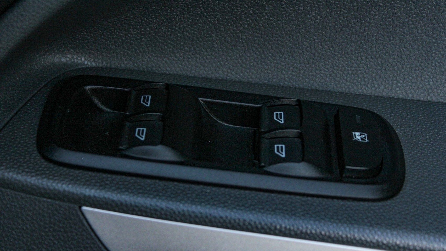 2016 FORD ECOSPORT 1.5 Titanium Sunroof