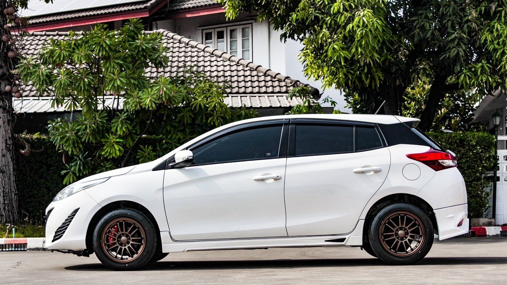 2018 TOYOTA YARIS ECO 1.2 E 5Dr