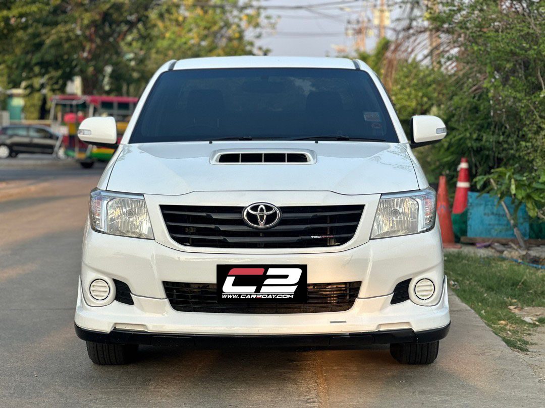 2013 TOYOTA Hilux Vigo RWD 2.5DCT