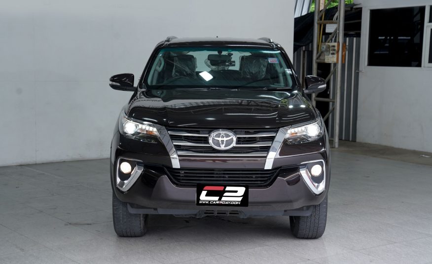 2015 TOYOTA FORTUNER 2.8 V AT