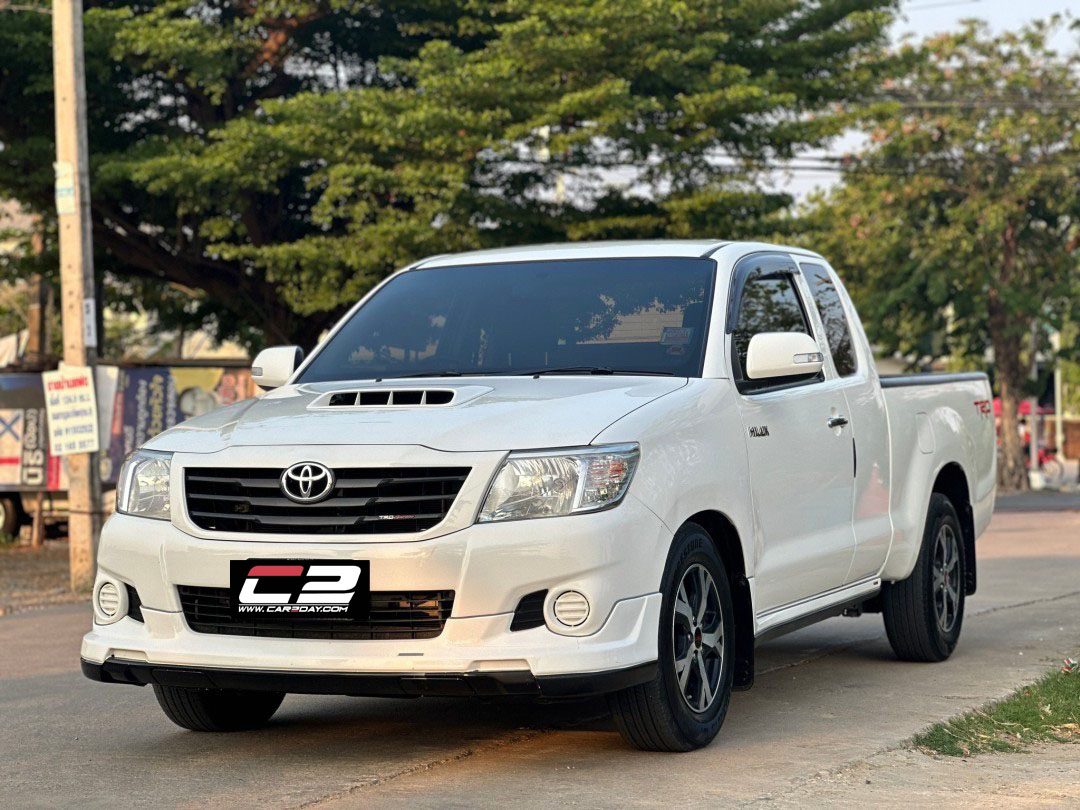 2013 TOYOTA Hilux Vigo RWD 2.5DCT
