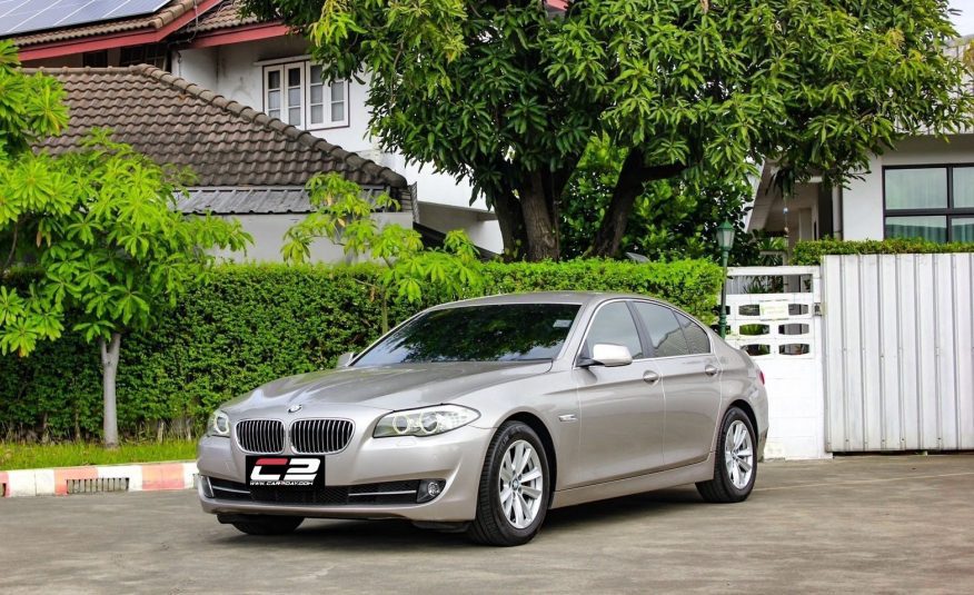 2014 BMW SERIES 5 520d