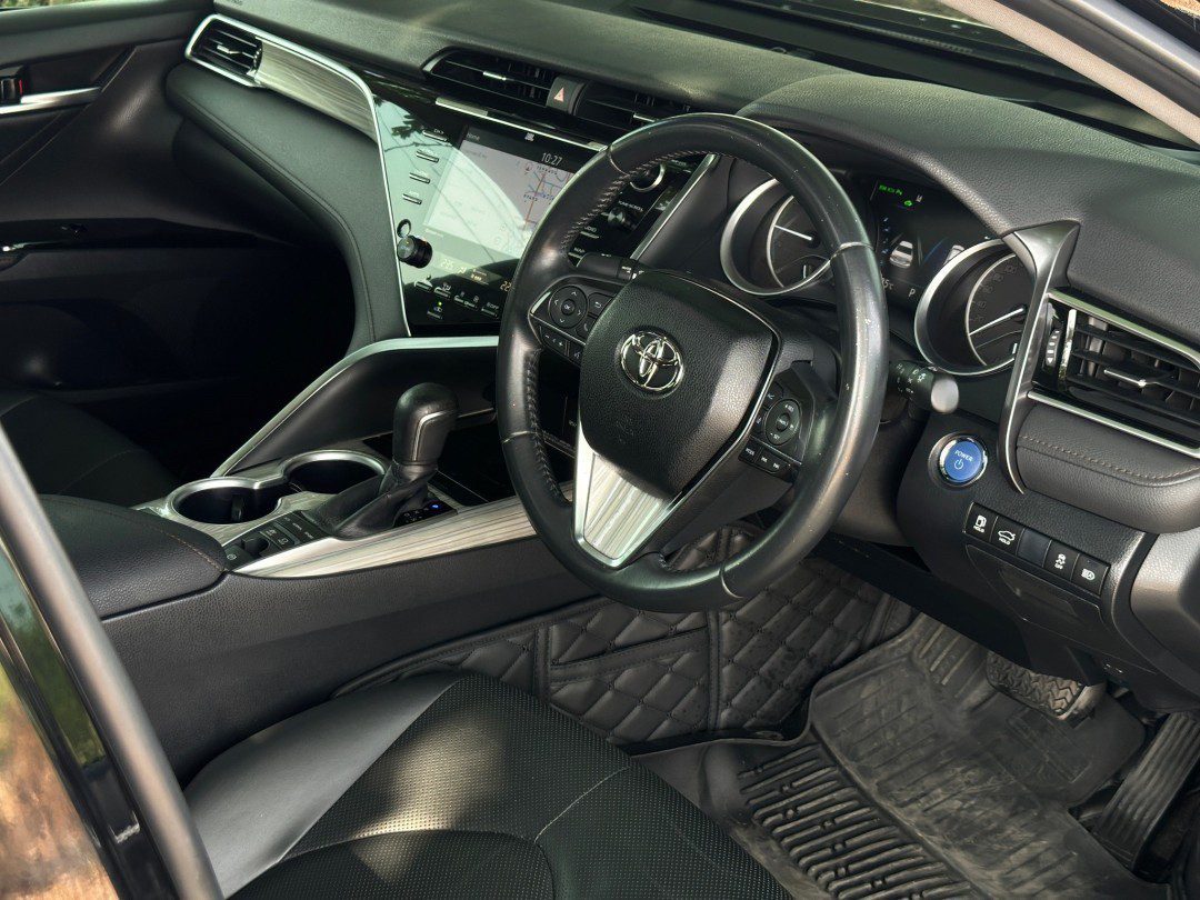 2020 Toyota Camry 2.5 HV Premium
