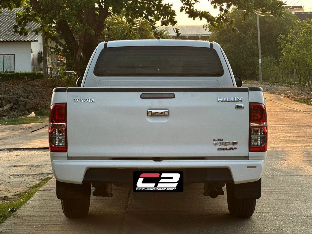 2013 TOYOTA Hilux Vigo RWD 2.5DCT