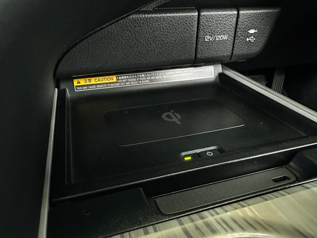 2020 Toyota Camry 2.5 HV Premium