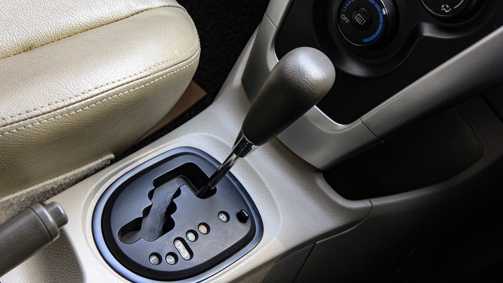 2011 TOYOTA VIOS 1.5 E