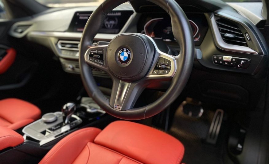 2021 BMW 220i M Sport