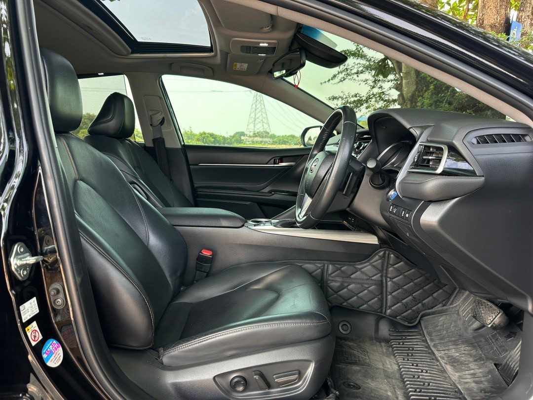 2020 Toyota Camry 2.5 HV Premium