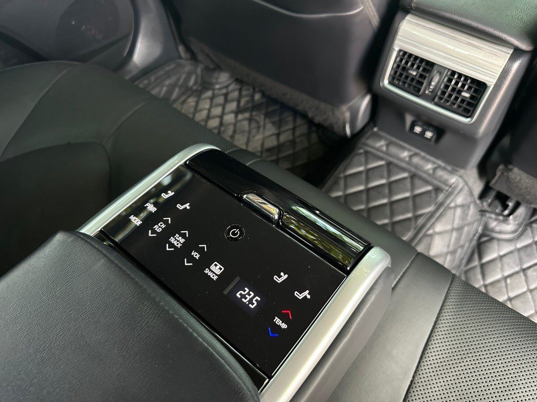 2020 Toyota Camry 2.5 HV Premium