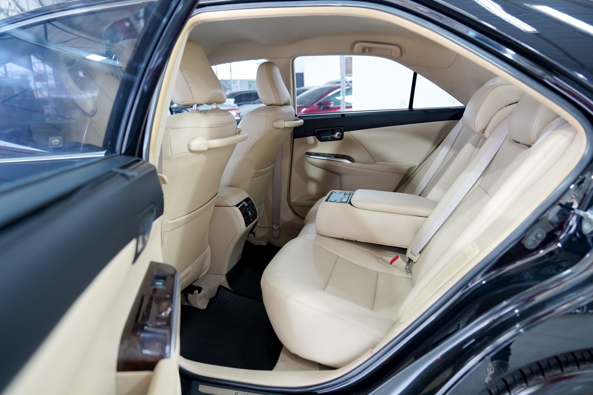 2012 TOYOTA CAMRY 2.5 HYBRID DVD AT