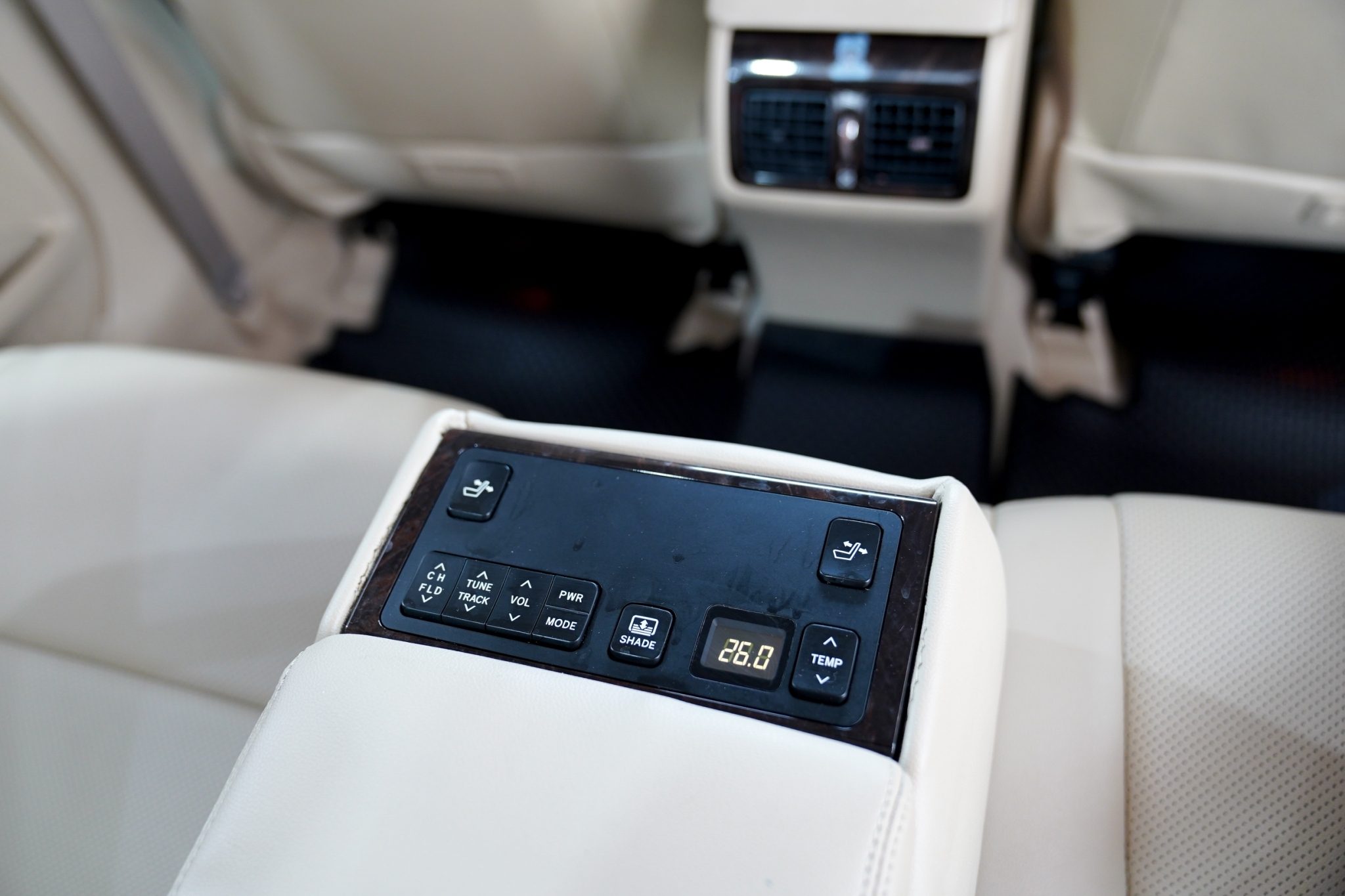 2012 TOYOTA CAMRY 2.5 HYBRID DVD AT