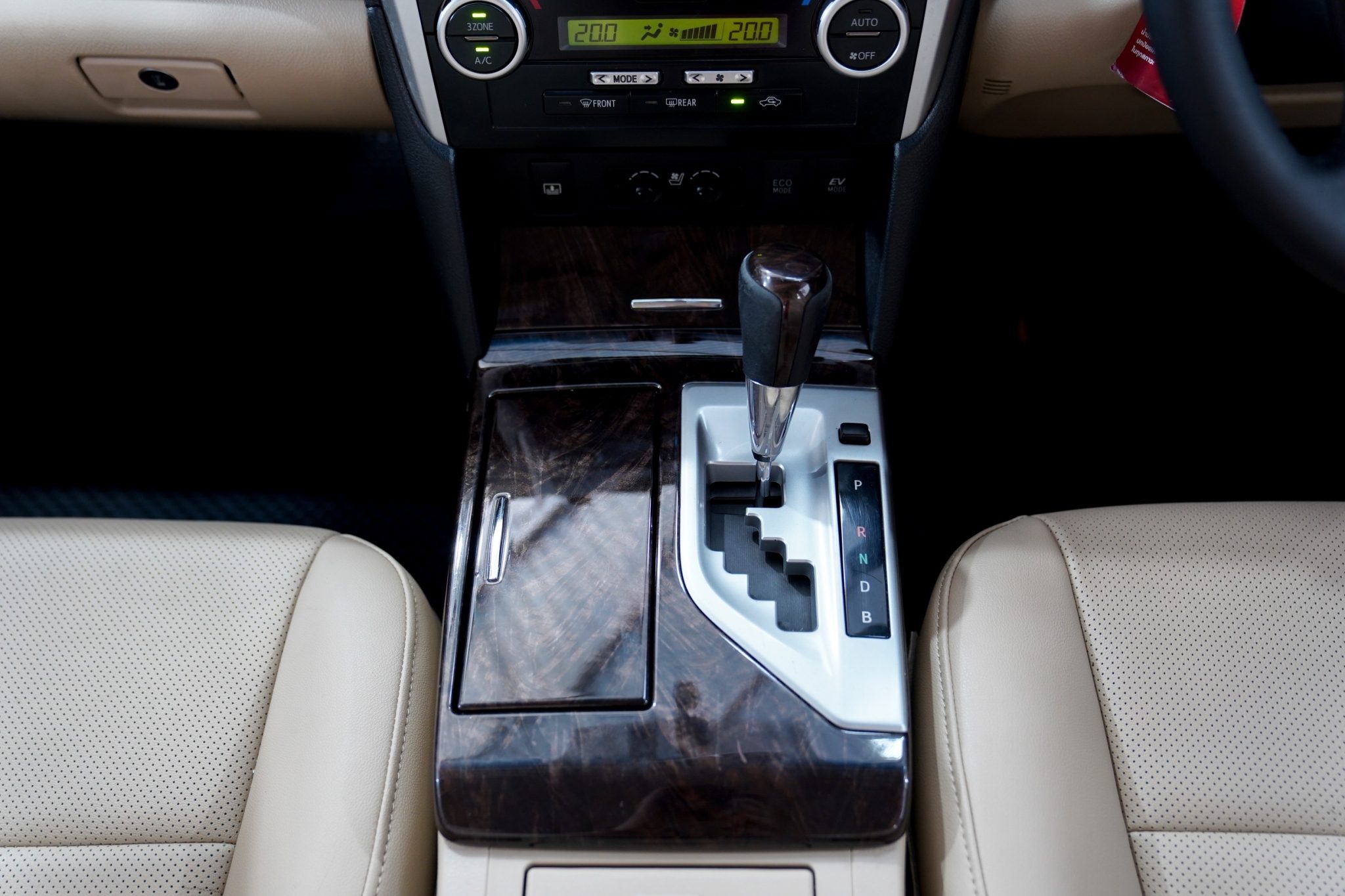 2012 TOYOTA CAMRY 2.5 HYBRID DVD AT