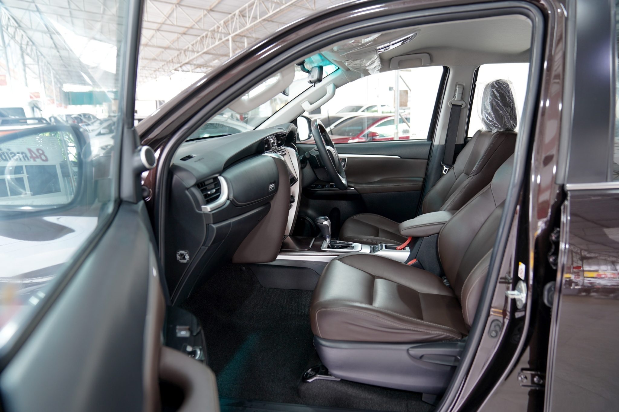 2015 TOYOTA FORTUNER 2.8 V AT