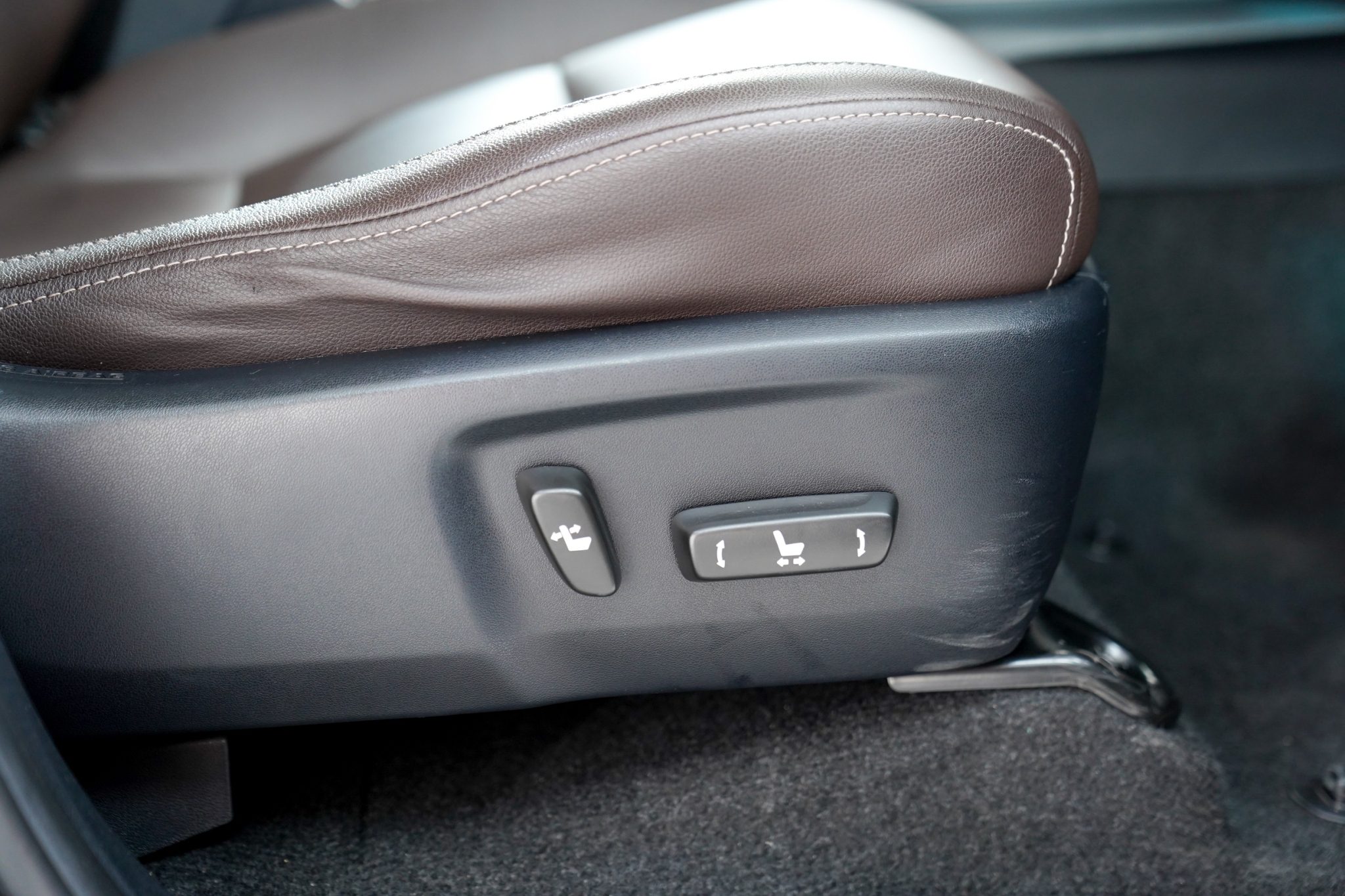 2015 TOYOTA FORTUNER 2.8 V AT