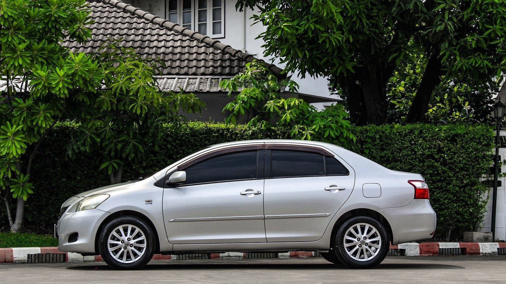 2011 TOYOTA VIOS 1.5 E