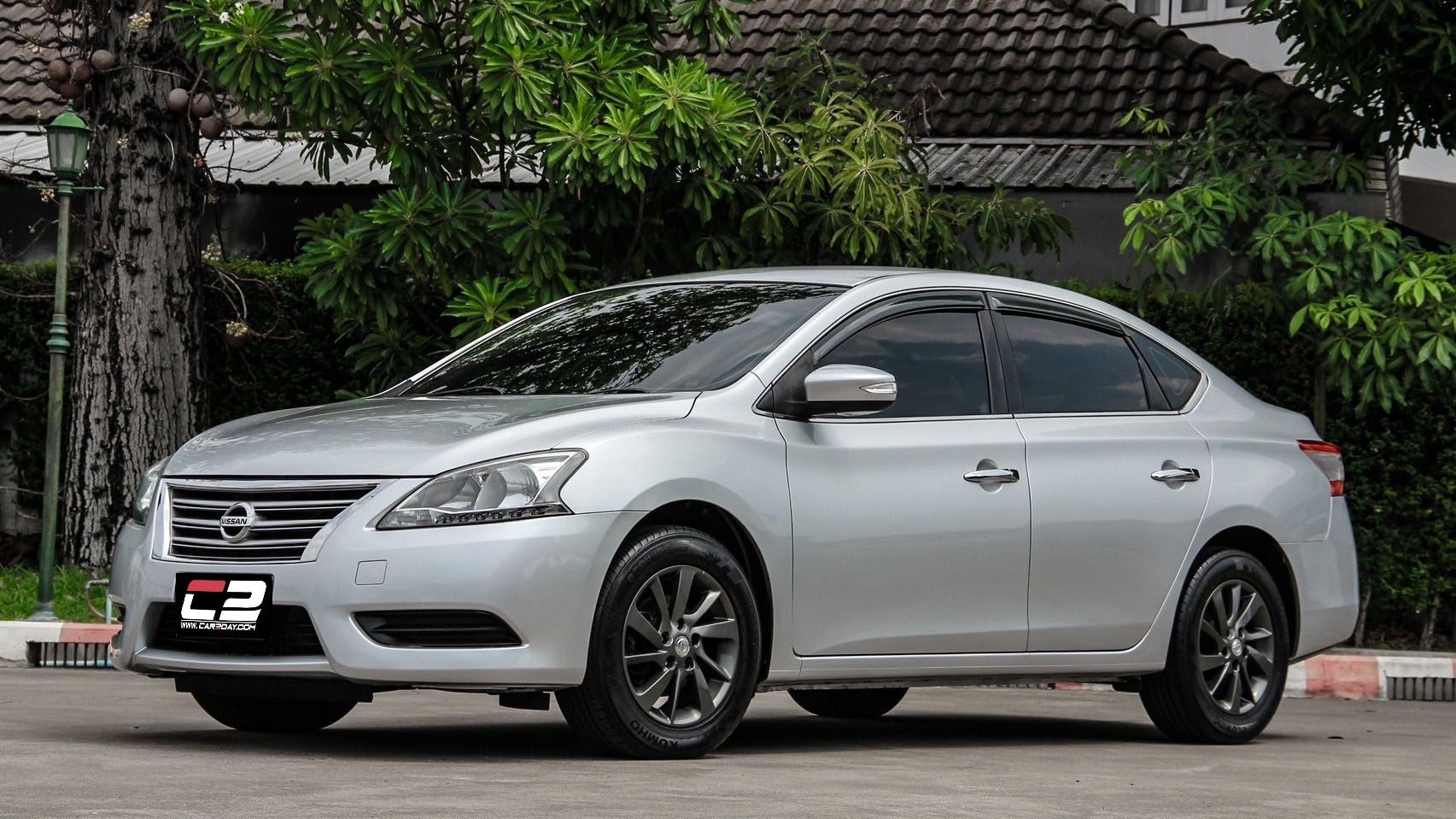 2012 NISSAN SYLPHY 1.6 E
