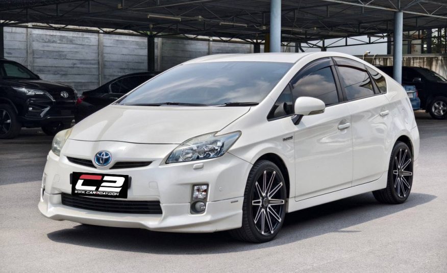 2012 Toyota Prius 1.8 Hybrid Hatch 4dr Hybrid TRD CVT FWD 1.8i