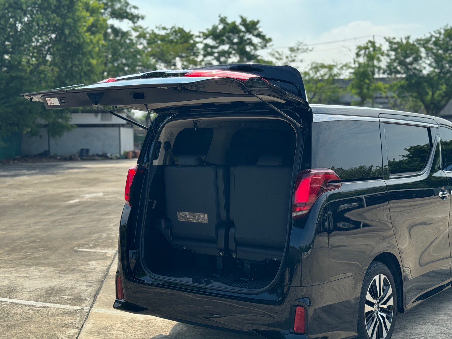 2021 Toyota Alphard 2.5 SC Package