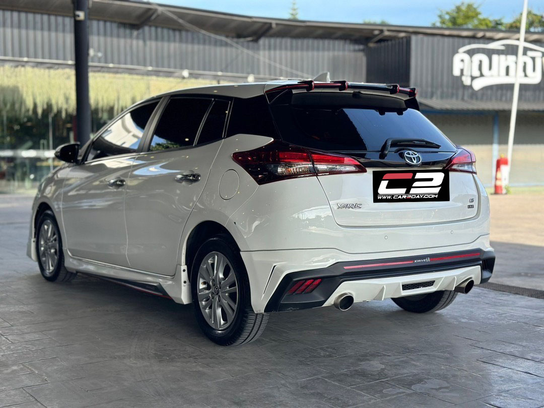 2018 TOYOTA YARIS 1.2