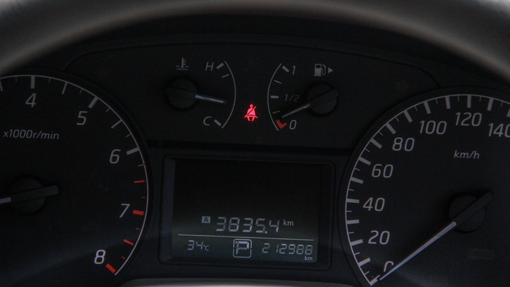 2012 NISSAN SYLPHY 1.6 E