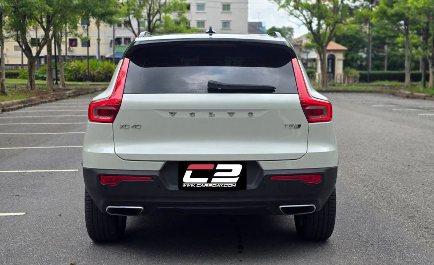 2019 Volvo XC40 T5 R-Design AWD