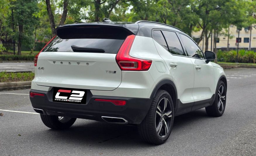 2019 Volvo XC40 T5 R-Design AWD