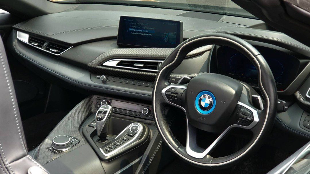 2018 BMW i8 Roadster
