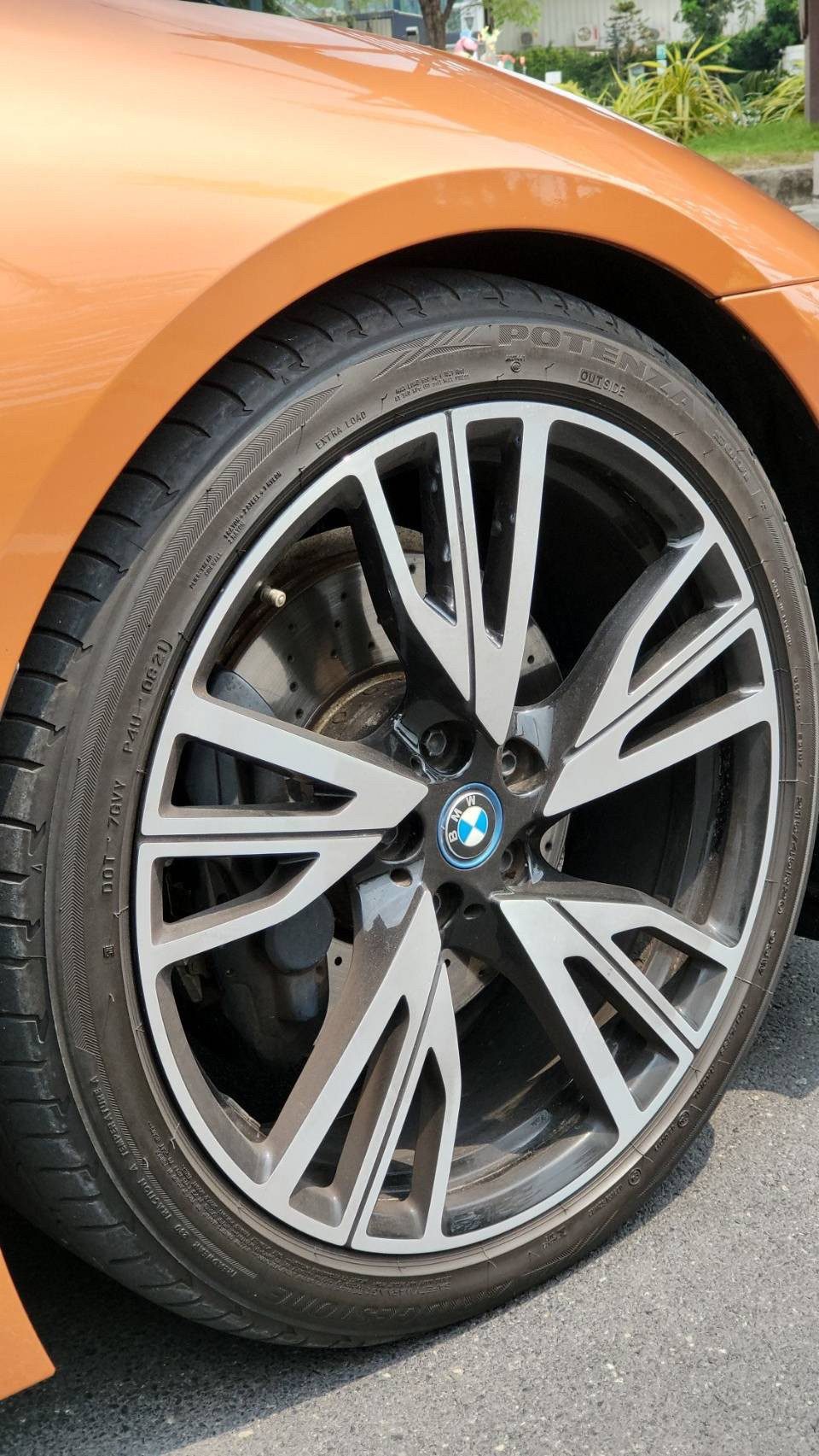 2018 BMW i8 Roadster
