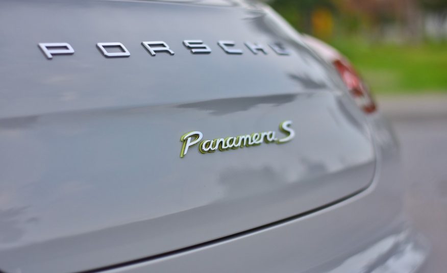 2015 Porsche Panamera 3.0 S E-Hybrid