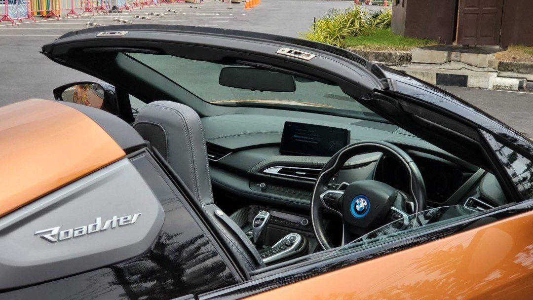2018 BMW i8 Roadster