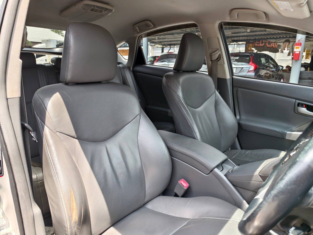 2012 Toyota Prius 1.8 Hybrid Hatch 4dr Hybrid TRD CVT FWD 1.8i