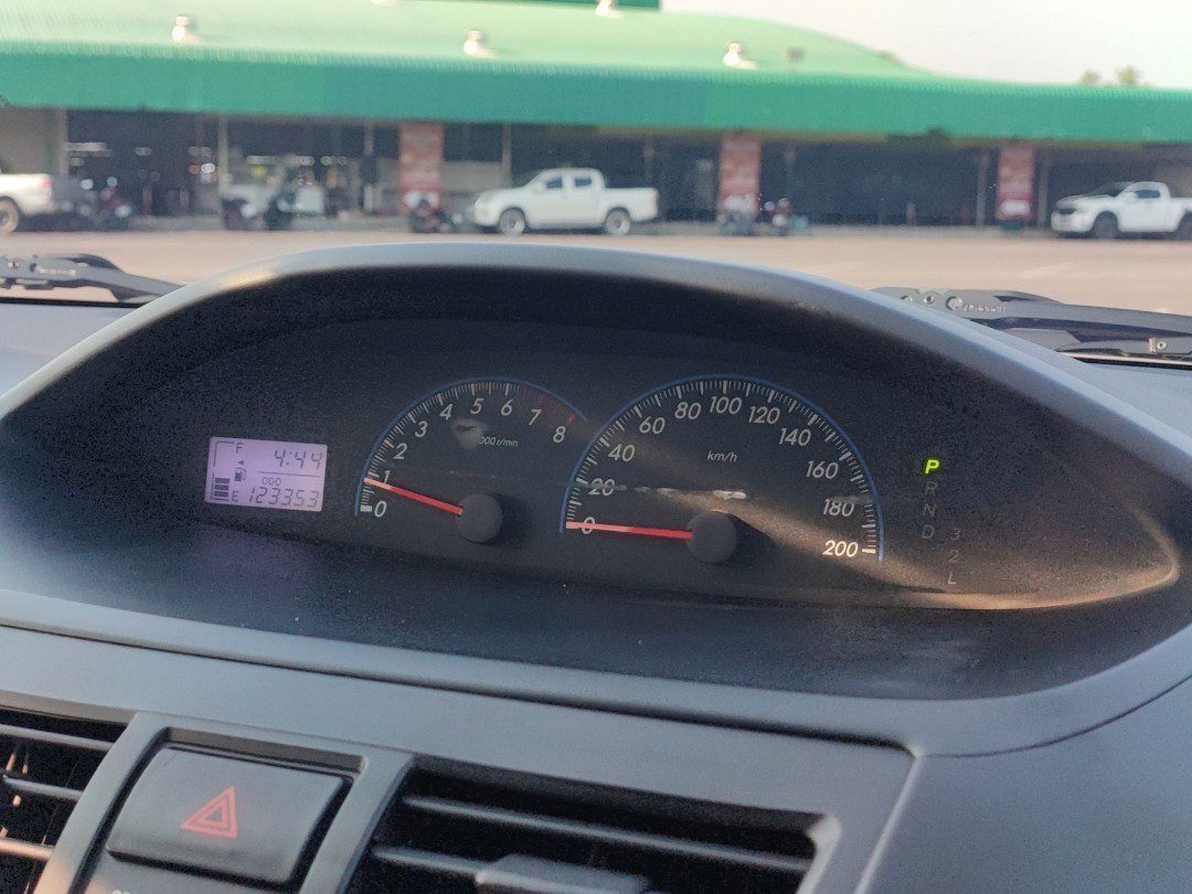 2012 TOYOTA SOLUNA VIOS 1.5 J